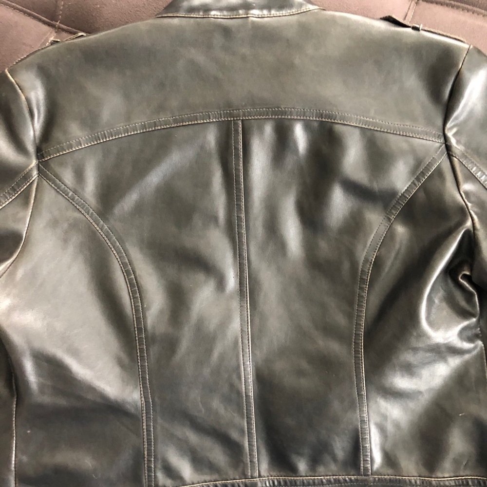 Jacket - Picture 7 of 7